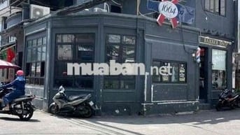 Cho thuê nhà góc 2MT HXT Nguyễn Trãi P.NCT Q1