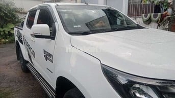 2017 2.5 MT 1 cầu số sàn màu trắng đi 119000 km