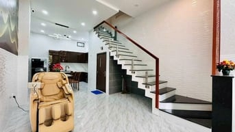 Bán Gấp Nhà 61m2 Đường Chợ Lớn Q6 gần Chung Cư Bình Phú 1 - Giá 1Tỷ15