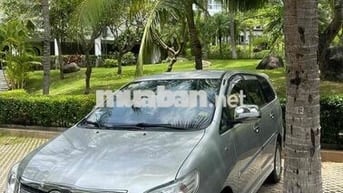 Toyota Innova 2012 E - 120000 km