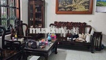 Siêu hiếm! Tập thể Ngọc Lâm 100m² – Ô tô đỗ cửa – Chỉ hơn 3 tỷ