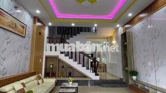 Chính chủ bán nhà  2 tầng Hoàng Minh Giám - Hoà Xuân full nội thất