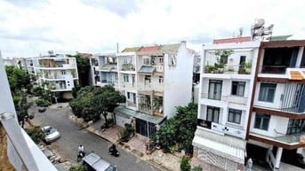 BÁN GẤP NHÀ 2 TẦNG– NGANG 5M– GIÁ NHỈNH 4 TỶ- SHR- HXH– HUỲNH TẤN PHÁT