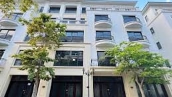Bán căn liền kề San hô 16,84m sau khu biệt thự ngay vườn hoa Vinoceanp