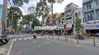 MT lô góc chung cư Nguyễn Tri Phương Dt sàn 1O5m2
3.9 x 20m trệt 1 lầu
