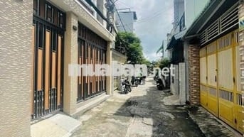 Nhà trệt lầu còn mới hẻm 88 Cách Mạng Tháng Tám
