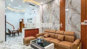 Nhà mới xây đầy đủ nội thất đường Nguyễn Văn Cừ