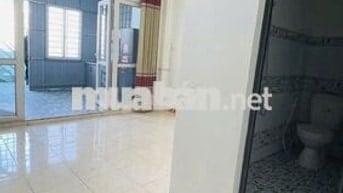 Căn Ban công siêu rộng thoáng- Bếp rộng- Máy giặt, Máy lạnh, Tủ lạnh