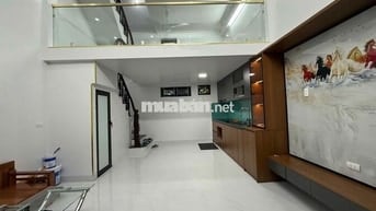 Chính chủ cần bán nhà 4,5 tầng tự xây