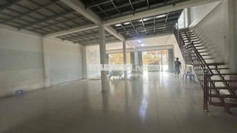 CHO THUÊ KHO 380m2 - CÓ 2VĂN PHÒNG - TRỐNG SUỐT - NỀN GẠCH MEN