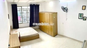 CHDV ngay sát Q1, vòng xoay Trung Sơn thoáng, full nội thất