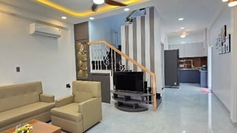 Hiếm! Nhà Căn Góc Lê Văn Sỹ_Phú Nhuận_50m_1T1L+BC_SHR_lh0974945908sang