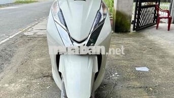 cần bán xe lead tay ga màu trắng một chủ 2015