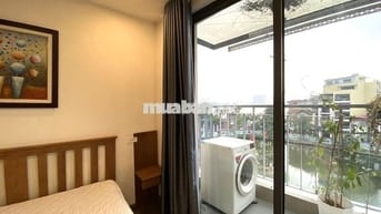 Cho thuê 1n1k Phố Yên Hoa, ban công view Hồ, full đồ thang máy giá 9tr