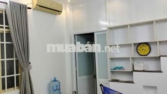 Nhà nguyên căn Hẻm xe hơi thông tới cửa Trần Văn ĐangQuận 3