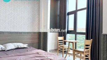 CĂN HỘ STUDIO FULL NỘI THẤT ÁNH SÁNG TRỜI ĐƯỜNG LỚN Ô TÔ THANG MÁY