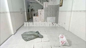 Nhà đường Nguyễn Sơn [4,5x17 - 1 lầu, 3pn, 2toilet] 10tr/tháng