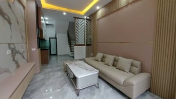 Chính chủ bán nhà 5 tầng xây mới, ô tô đỗ cửa