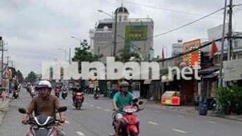 cho thuê nhà cấp 4 mặt tiêng đường Lê Hồng Phong, ngang 6 m tại dĩ an