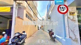 nha. ban hem 138 trần hưng đạo