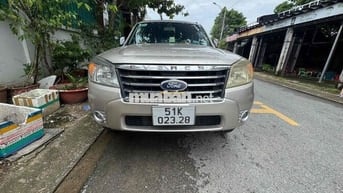 Ford Everest 2012 Limited số sàn máy dầu