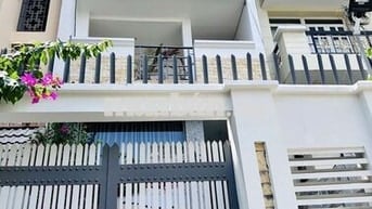 NHÀ ĐƯỜNG LÊ TRỌNG TẤN DIỆN TÍCH: 5X20M TRỆT 2 LẦU CHO THUÊ