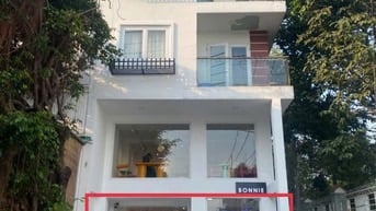 Cho thuê tầng trệt Hưng Gia 5 Phú Mỹ Hưng vị trí đẹp.