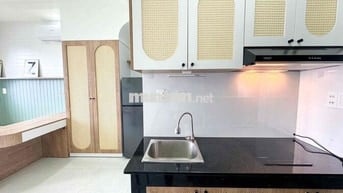 Studio ban công siêu xinh – Full nội thất mới 100% ✨  📍 Gần ĐH Văn Lan