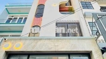 CỰC PHẨM ! CHO THUÊ NHÀ 221C Võ Văn Tần, Nhà mới 100% DTSD 400m2