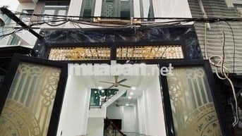 Cho thuê nhà mới xây 2 lầu, 4PN, ngay Coopmart Quang Trung