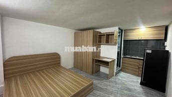 STUIDIO - FULL NT - ĐI BỘ QUA VHU - SINH VIÊN VĂN HIẾN