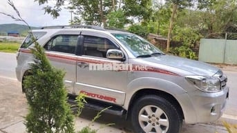 Toyota Fortuner 2010 2.5G - 15 km