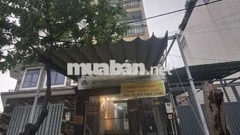 Nhà mặt tiền 30m, dt 100m2 cho 4 lầu, 1 trệt, 1 hầm gửi xe ô tô