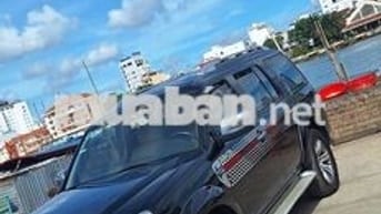 Ford Everest 2009 2.5L 4x4 MT - 250000 km