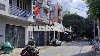 Cho Thuê MT Nội Bộ 12 m có vỉa hè khu phường Tân Quý . 8 x 15 đúc 1 T