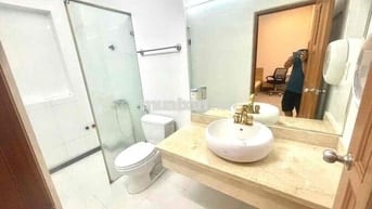 Cho thuê phòng trọ hẻm xe hơi 180/51 Lạc Long Quân