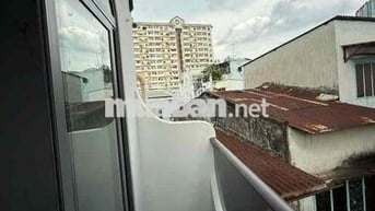 Bán Nhà Bình Thạnh -3 tầng- Khu ẩm thực cách q1 vài phút -