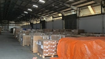 Cho thuê kho linh hoạt về thời gian và diện tích, kho bãi rộng rãi thô