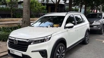 Honda BR-V 2023 G - 9900 km