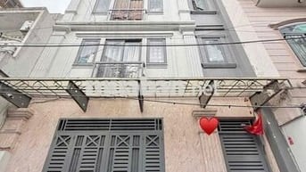 Chân ái sinh viên Luật và Nguyễn Tất Thành
