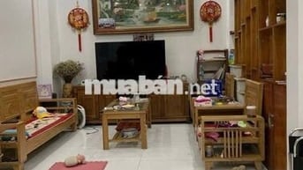 Bạn em cần bán nhà 5t,43m tại Đa Sỹ,Hà Đông, nhà mới chỉ 7t