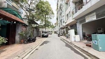 Bán Căn Biệt Thự 3 Tầng Khu A 38 Tư Đình Long Biên 126m Ô TÔ Giá 22,6t