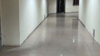 Cho thuê tầng 1 phố Nguyễn Chí Thanh tiện ở làm văn phòng 