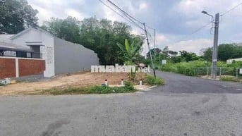 BÁN LÔ ĐẤT GÓC 2MT CHỈ 630T GẦN MT DT744 PHÚ AN BẾN CÁT