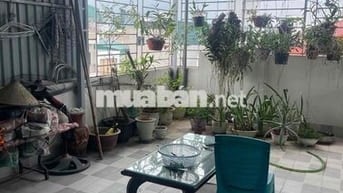 HIẾM - NHÀ GIA QUẤT CỰC ĐẸP Ở SƯỚNG OTO ĐỖ NGÕ