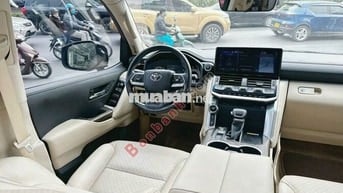 LAND CRUISER LC300