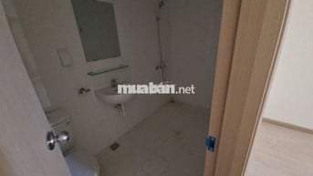 Bán CH 2pn-2wc full nội thất view 2 mặt tiền đg công viên hồ trái tim