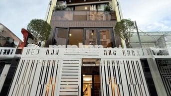 SIÊU PHẨM 6 TẦNG, THANG MÁY, FULL NỘI THẤT, HXH, GV, GIÁ 9.7 TỶ TL.
