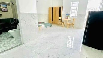 CĂN HỘ BAN CÔNG THANG MÁY HẦM XE BẢO VỆ NGAY CƯ XÁ BẮC HẢI Q10