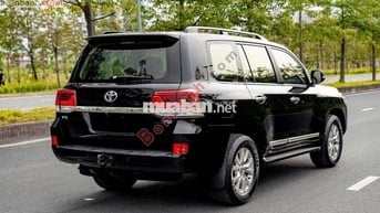 Toyota LC200 sản xuất 2017